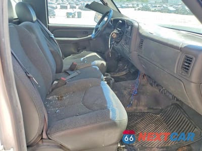 Zdjęcie 10 z 12 samochodu: 2005 CHEVROLET SILVERADO C2500 HEAVY DUTY VIN:1GCHC24U85E252334 - miniatura