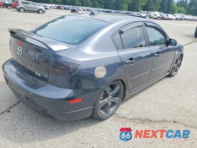 Trzecie zdjęcie samochodu z tyłu: 2005 MAZDA 3 S VIN:JM1BK323451271124 - miniatura