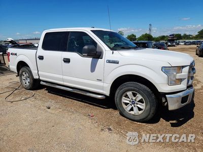 Czwarte zdjęcie samochodu z boku: 2017 FORD F150 SUPERCREW VIN:1FTEW1EPXHFB30750 - miniatura