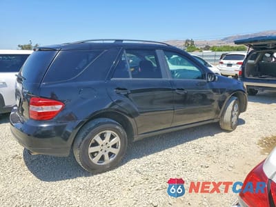 Trzecie zdjęcie samochodu z tyłu: 2006 MERCEDES-BENZ ML 350 VIN:4JGBB86E46A092118 - miniatura
