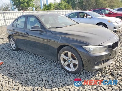 Czwarte zdjęcie samochodu z boku: 2015 BMW 328 XI SULEV VIN:WBA3B5C59FF962215 - miniatura