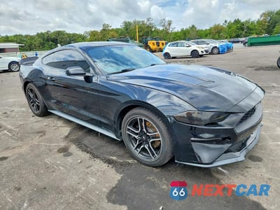 Czwarte zdjęcie samochodu z boku: 2018 FORD MUSTANG VIN:1FA6P8TH9J5183253 - miniatura