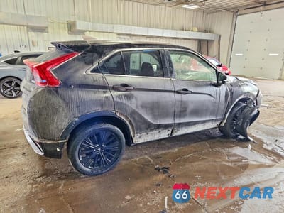 Trzecie zdjęcie samochodu z tyłu: 2018 MITSUBISHI ECLIPSE CROSS LE VIN:JA4AT4AA5JZ047025 - miniatura