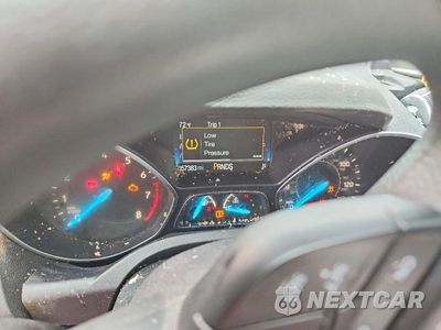 Zdjęcie 9 z 13 samochodu: 2018 FORD ESCAPE SE VIN:1FMCU0GD0JUB51758 - miniatura