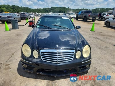 Piąte zdjęcie samochodu w środku: 2005 MERCEDES-BENZ E 55 AMG VIN:WDBUF76J15A629985 - miniatura