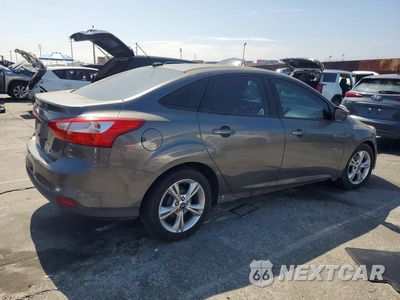 Trzecie zdjęcie samochodu z tyłu: 2013 FORD FOCUS SE VIN:1FADP3F22DL353034 - miniatura