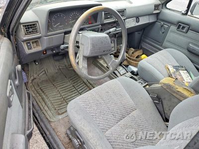 Zdjęcie 8 z 12 samochodu: 1988 TOYOTA 4RUNNER VIN:JT3VN66W6J0017686 - miniatura