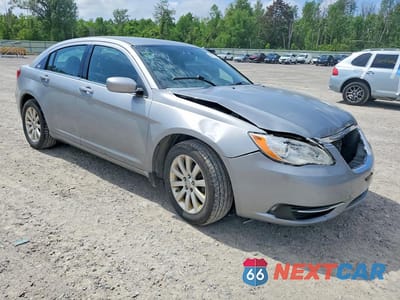 Czwarte zdjęcie samochodu z boku: 2013 CHRYSLER 200 TOURING VIN:1C3CCBBB1DN579558 - miniatura