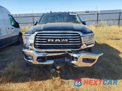 Piąte zdjęcie samochodu w środku: 2020 RAM 3500 LONGHORN VIN:3C63RRKL8LG293636 - miniatura