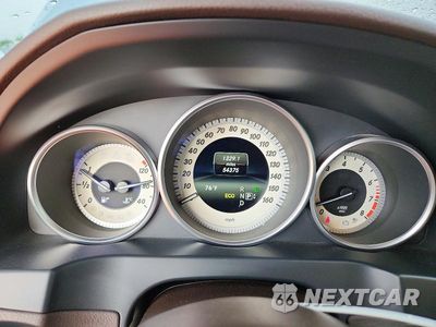 Zdjęcie 9 z 12 samochodu: 2014 MERCEDES-BENZ E 550 VIN:WDDKJ7DB4EF270885 - miniatura