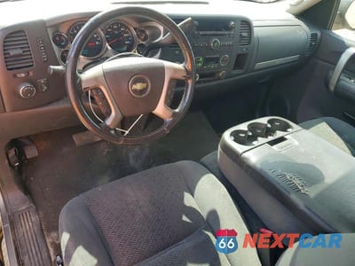 Zdjęcie 8 z 12 samochodu: 2008 CHEVROLET SILVERADO K1500 VIN:2GCEK190481187168 - miniatura