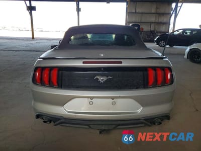 Zdjęcie 6 z 12 samochodu: 2019 FORD MUSTANG VIN:1FATP8UH4K5170011 - miniatura