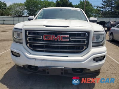 Piąte zdjęcie samochodu w środku: 2016 GMC SIERRA K1500 VIN:1GTV2LEC2GZ381537 - miniatura