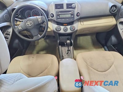 Zdjęcie 8 z 12 samochodu: 2012 TOYOTA RAV4 BASE VIN:JTMBF4DV7CD043204 - miniatura