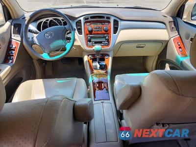 Zdjęcie 8 z 13 samochodu: 2004 TOYOTA HIGHLANDER LIMITED VIN:JTEEP21AX40002019 - miniatura