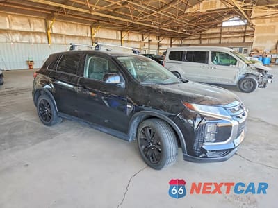 Czwarte zdjęcie samochodu z boku: 2022 MITSUBISHI OUTLANDER SPORT ES VIN:JA4APUAU8NU014098 - miniatura