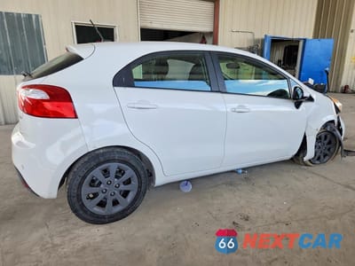 Trzecie zdjęcie samochodu z tyłu: 2013 KIA RIO LX VIN:KNADM5A36D6236020 - miniatura