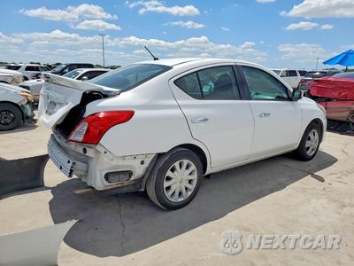 Trzecie zdjęcie samochodu z tyłu: 2019 NISSAN VERSA SV VIN:3N1CN7APXKL871631 - miniatura