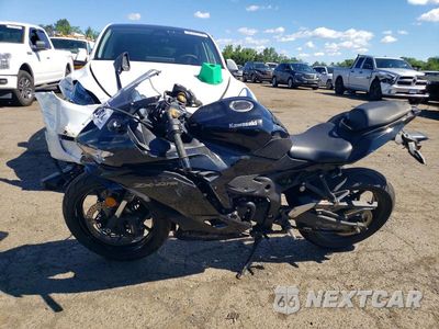 Trzecie zdjęcie samochodu z tyłu: 2024 KAWASAKI ZX400 S VIN:ML5ZXCS13RDA16707 - miniatura