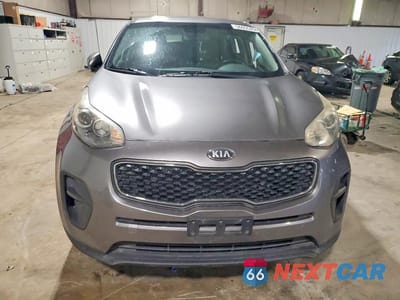 Piąte zdjęcie samochodu w środku: 2019 KIA SPORTAGE LX VIN:KNDPM3AC5K7548373 - miniatura