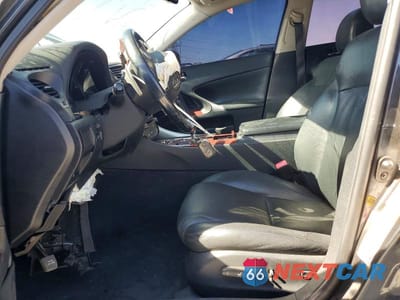 Zdjęcie 7 z 12 samochodu: 2007 LEXUS IS 250 VIN:JTHBK262272027477 - miniatura
