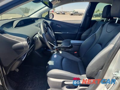 Zdjęcie 7 z 12 samochodu: 2020 TOYOTA PRIUS XLE AWD-E VIN:JTDL9RFU5L3022418 - miniatura