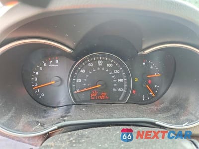 Zdjęcie 9 z 13 samochodu: 2015 KIA SORENTO LX VIN:5XYKTDA77FG653771 - miniatura