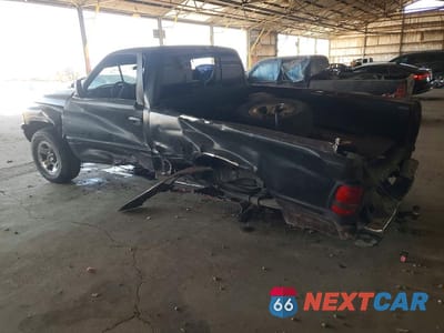 Drugie zdjęcie samochodu z przodu: 2000 DODGE RAM 1500 VIN:1B7HC16Y5YS581024 - miniatura