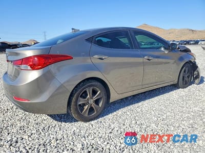 Trzecie zdjęcie samochodu z tyłu: 2016 HYUNDAI ELANTRA VALUE EDITION VIN:5NPDH4AE9GH673684 - miniatura