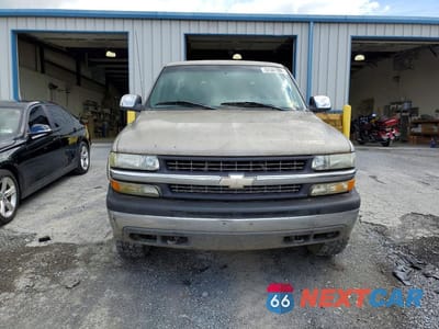 Piąte zdjęcie samochodu w środku: 2000 CHEVROLET SILVERADO K2500 VIN:1GCGK29U2YZ170801 - miniatura