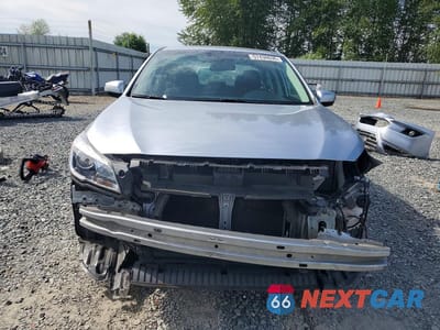 Piąte zdjęcie samochodu w środku: 2016 SUBARU LEGACY 2.5I PREMIUM VIN:4S3BNAF64G3023947 - miniatura