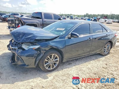 2015 TOYOTA CAMRY SE 4T1BF1FK3FU071731 - główne zdjęcie licytacji z USA - miniatura