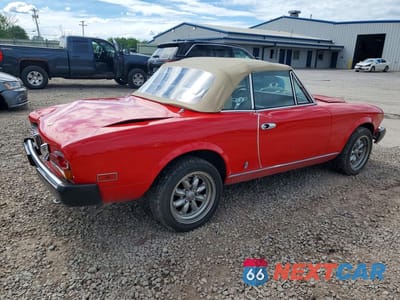 Trzecie zdjęcie samochodu z tyłu: 1982 FIAT 124 SPIDER VIN:ZFAAS00B2C5002928 - miniatura