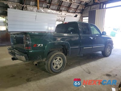 Trzecie zdjęcie samochodu z tyłu: 2004 CHEVROLET SILVERADO K1500 VIN:1GCEK19T64E178622 - miniatura