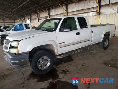 2003 CHEVROLET SILVERADO C2500 HEAVY DUTY 1GCHC29G03E366960 - główne zdjęcie licytacji z USA - miniatura