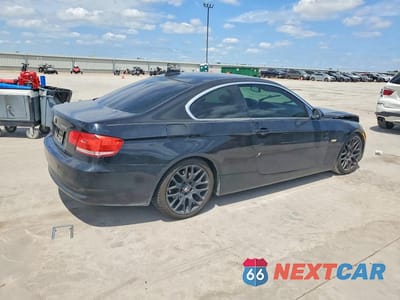Trzecie zdjęcie samochodu z tyłu: 2007 BMW 328 I SULEV VIN:WBAWV13517P117920 - miniatura