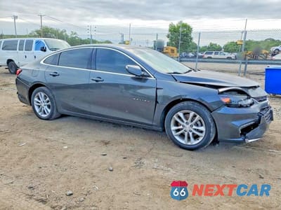 Czwarte zdjęcie samochodu z boku: 2017 CHEVROLET MALIBU LT VIN:1G1ZE5ST0HF204327 - miniatura