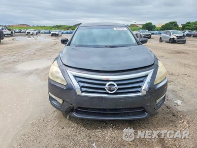 Piąte zdjęcie samochodu w środku: 2014 NISSAN ALTIMA 2.5 S VIN:1N4AL3AP0EC901079 - miniatura