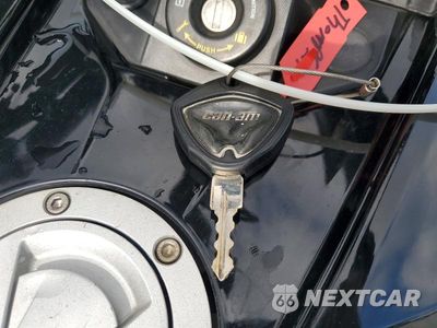 Zdjęcie 8 z 9 samochodu: 2022 CAN-AM SPYDER ROADSTER F3-S VIN:2BXRDDD22NV000505 - miniatura