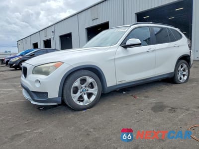 2015 BMW X1 SDRIVE28I WBAVM1C59FVZ94521 - główne zdjęcie licytacji z USA - miniatura