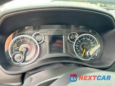 Piąte zdjęcie samochodu w środku: 2021 RAM 3500 VIN:3C7WRSBL0MG568742 - miniatura