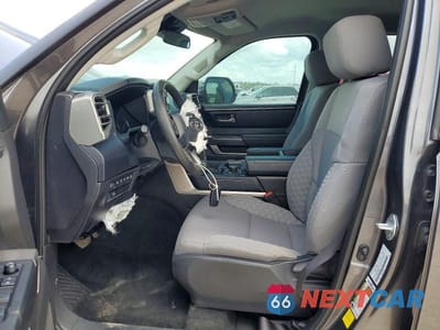 Zdjęcie 7 z 13 samochodu: 2024 TOYOTA TUNDRA SR5 VIN:5TFLA5DB8RX172588 - miniatura