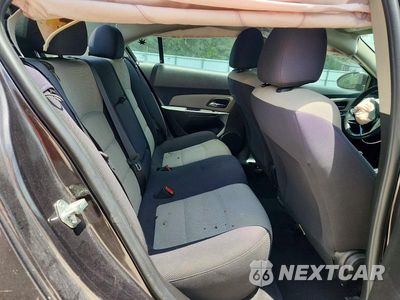 Zdjęcie 10 z 12 samochodu: 2014 CHEVROLET CRUZE LS VIN:1G1PA5SH8E7210073 - miniatura