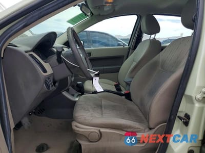 Zdjęcie 7 z 13 samochodu: 2010 FORD FOCUS SE VIN:1FAHP3FN3AW201799 - miniatura