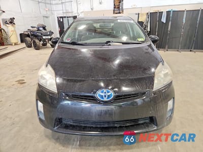 Piąte zdjęcie samochodu w środku: 2011 TOYOTA PRIUS THREE VIN:JTDKN3DU1B1376762 - miniatura