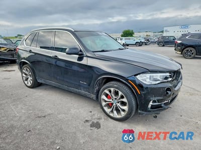 Czwarte zdjęcie samochodu z boku: 2017 BMW X5 XDRIVE35I VIN:5UXKR0C38H0V82721 - miniatura