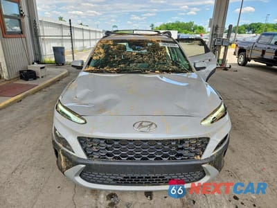 Piąte zdjęcie samochodu w środku: 2023 HYUNDAI KONA SEL VIN:KM8K3CABXPU935526 - miniatura