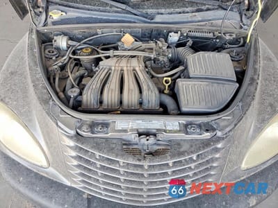 Zdjęcie 11 z 12 samochodu: 2002 CHRYSLER PT CRUISER LIMITED VIN:3C8FY68BX2T230838 - miniatura