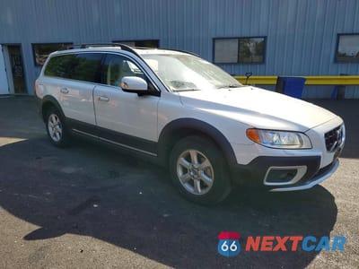 Czwarte zdjęcie samochodu z boku: 2013 VOLVO XC70 3.2 VIN:YV4952BZ2D1147272 - miniatura