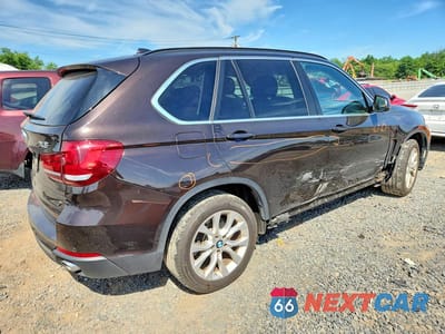 Trzecie zdjęcie samochodu z tyłu: 2016 BMW X5 XDRIVE35I VIN:5UXKR0C50G0P32532 - miniatura